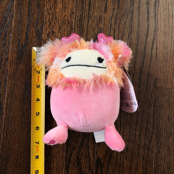 Squishmallows 6” Pink/Orange Tye-Die Caparinne the Big Foot - Valentine’s Day - Picture 8 of 8